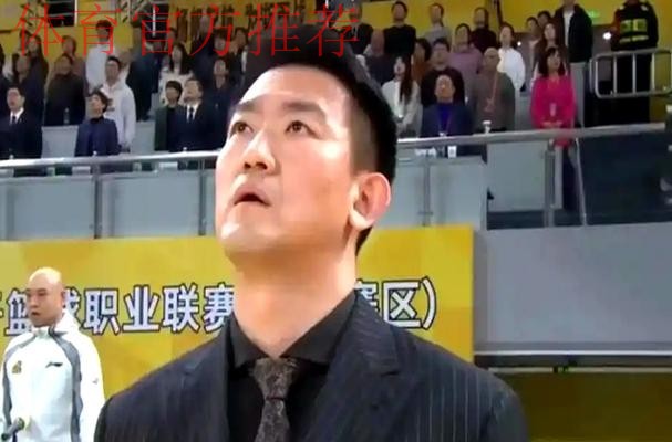 输辽宁问题太多!全队没配合,王博无应变,吴晓下滑引篮板被虐! 输辽宁问题太多!全队没配合,王博无应变,吴晓下滑引篮板被虐!